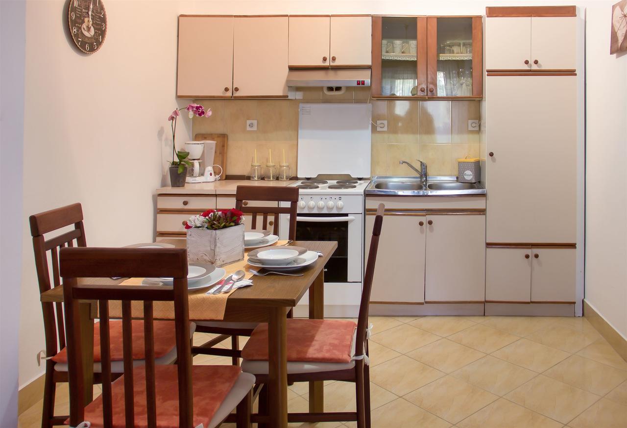 Apartments Marijana Senj  Εξωτερικό φωτογραφία